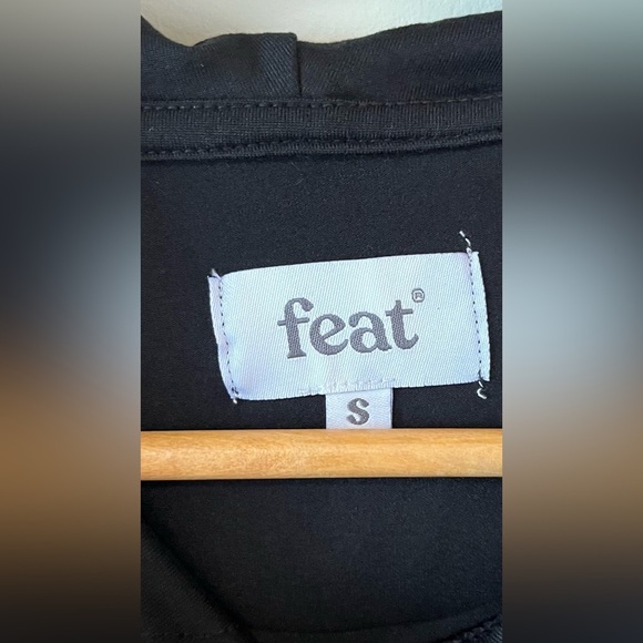 Feat Unisex FlowTech Roam Hoodie Sweatshirt Size Small Black - Picture 3 of 8